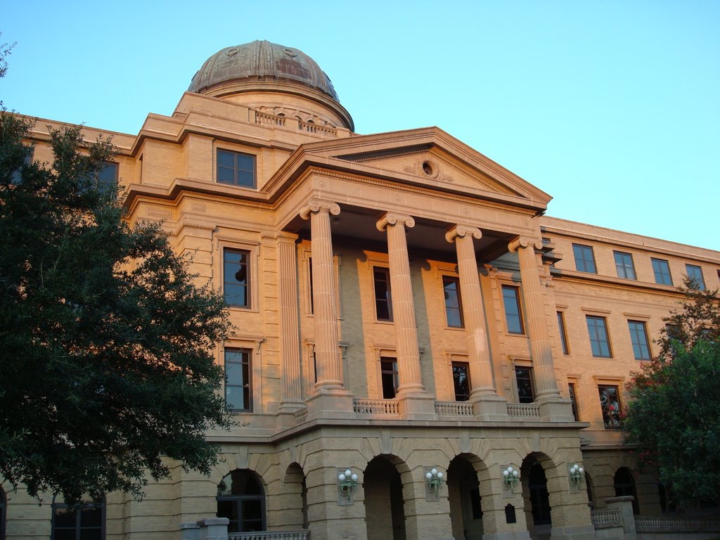 ELI Texas A&M University reviews and school details